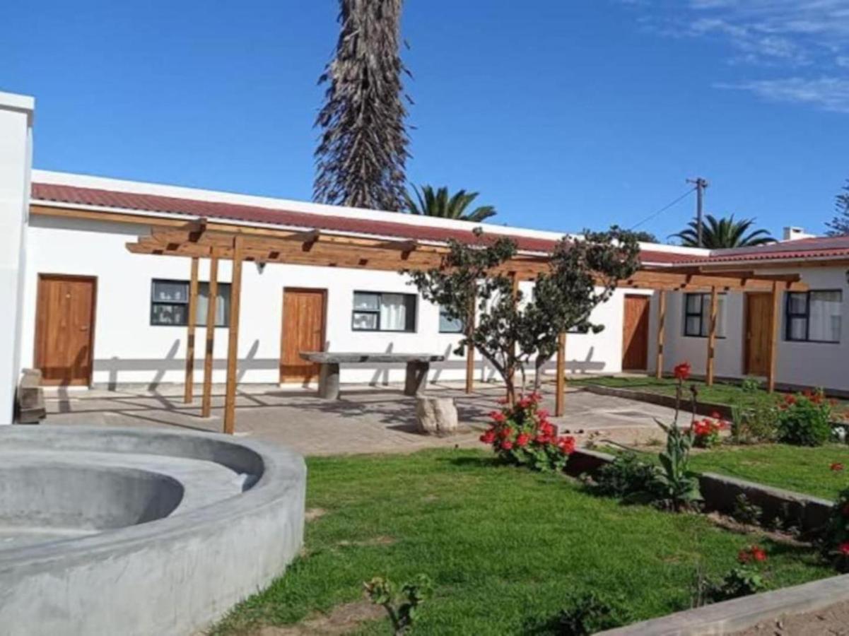 Beach Garden Guesthouse With Self Catering 스바코프문트 외부 사진