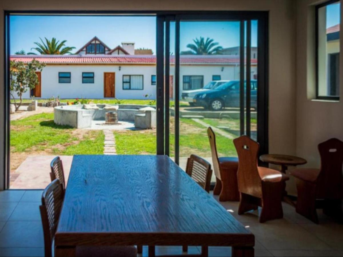 Beach Garden Guesthouse With Self Catering 스바코프문트 외부 사진